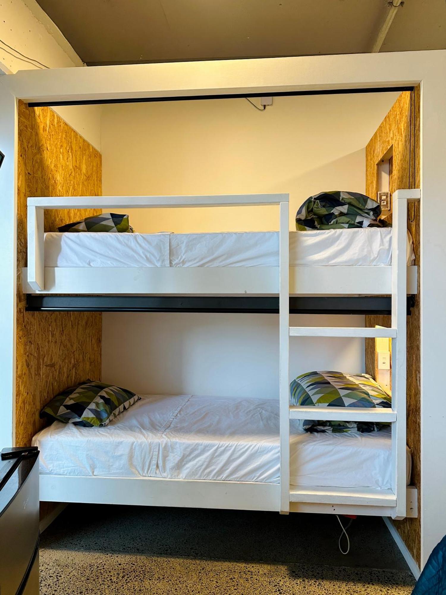 Tmacs Auckland Hostel Buitenkant foto